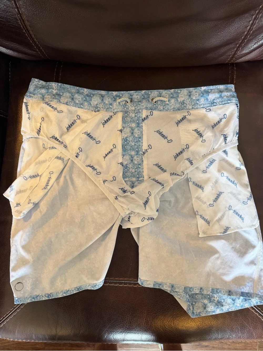 Johnnie-O Men’s Swim Trunks 7” Inseam, Coral Pattern In Blue, Size Large